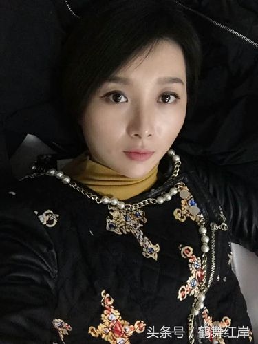 梁红的最新一组美图