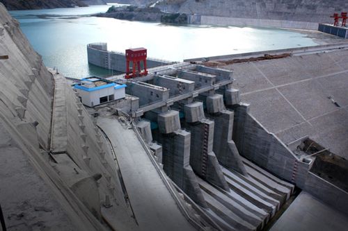 云南梨园水电站接地网改造