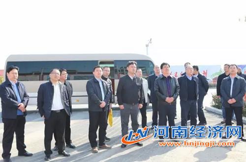 省国开行行长傅小东,省国开行副行长与确山县四大班子领导路耕,彭广峰