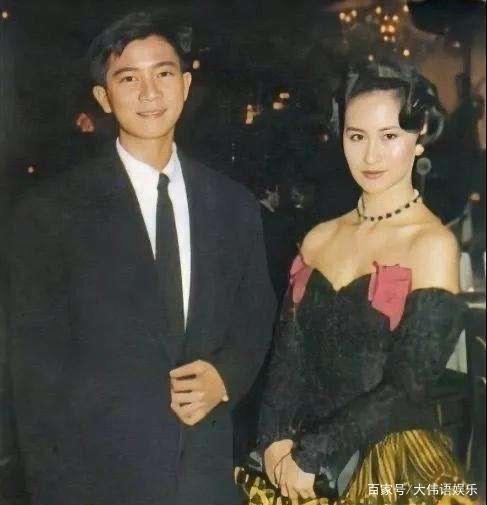 陈百强昔日谈及何超琼时,谁注意到他脸上的表情?喜欢