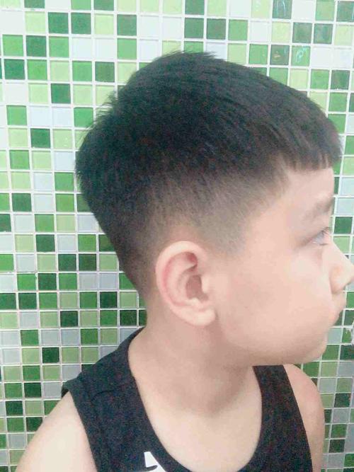 发型新颖帅气,服务超级好,孩子来了就不哭了,哈哈哈