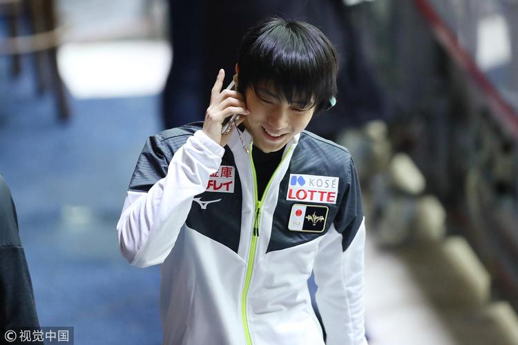 羽生结弦备战大奖赛 训练投入人气超高