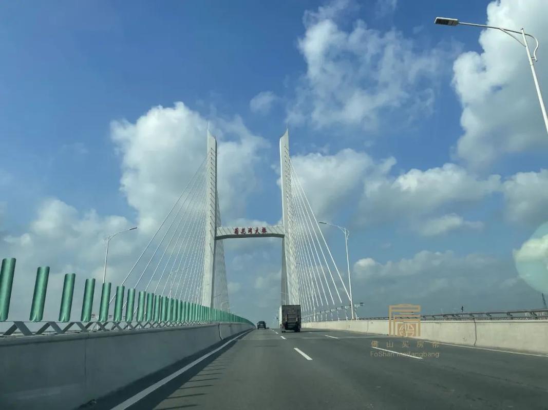 说真的,以前大家都说菊花湾大桥通车后,勒流去佛山新城很近,但是不管