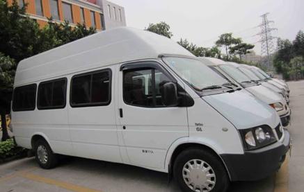 福特全顺客车(17座)
