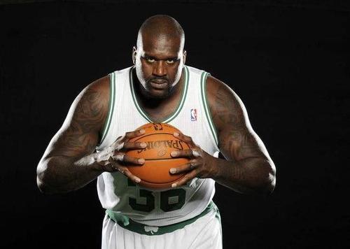 nba最强壮的中锋是奥尼尔?这四大肌肉男球星一位比一位劲爆