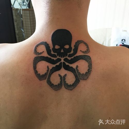 九头蛇纹身——北京最有名的纹身店