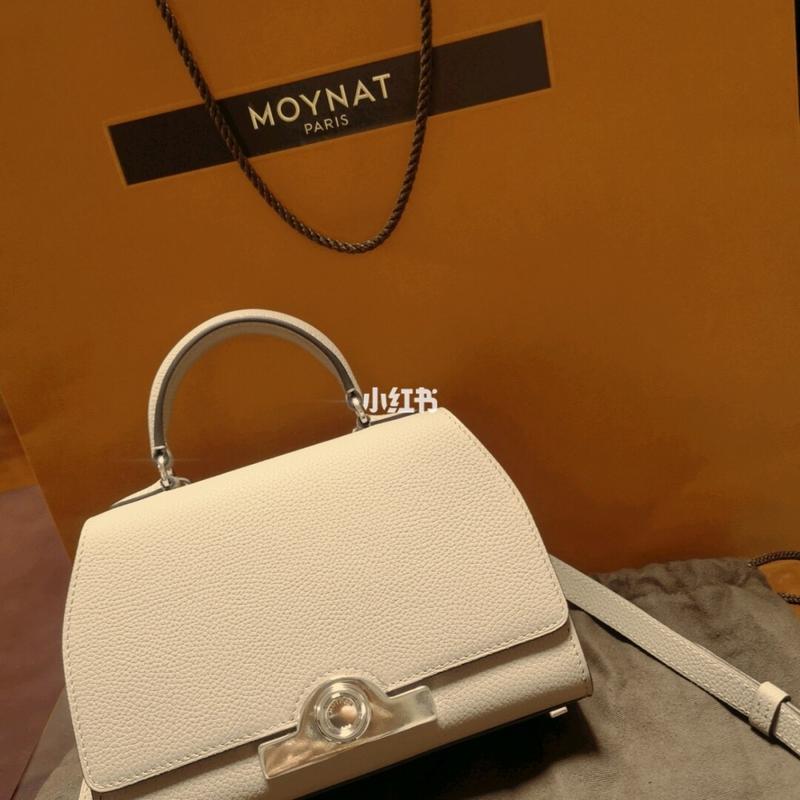 等了一个月的moynat