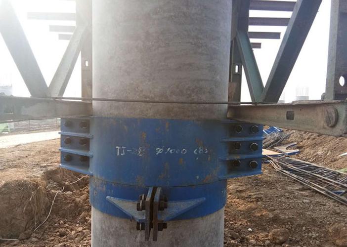 抱箍模板施工现场图