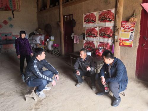 莲湖区第六帮扶组赴周至县王家河镇东涧沟村开展扶贫慰问活动