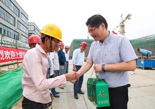 县委书记邓勇开展端午节慰问活动-盱眙县人民政府