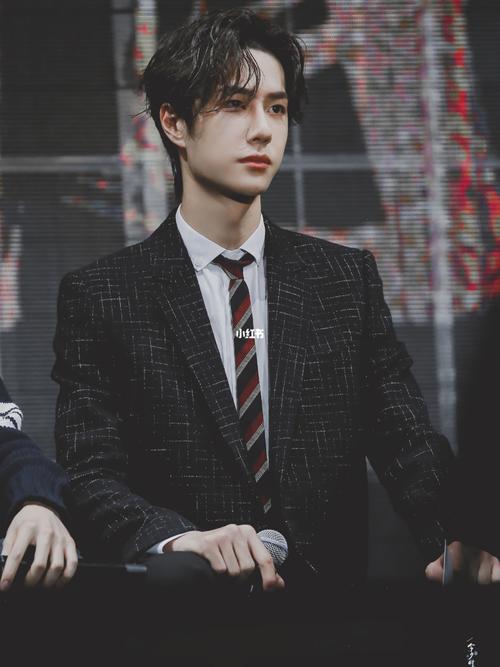 王一博西装杀我!_西服_向全世界安利王一博_娱乐