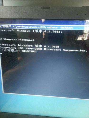 华硕笔记本x540l,原装win10已坏,现用光盘装win7,一直