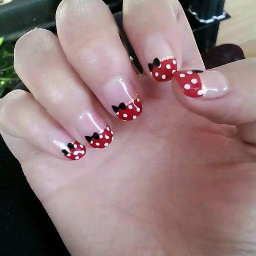 美甲- 俏皮蝴蝶结彩绘甲