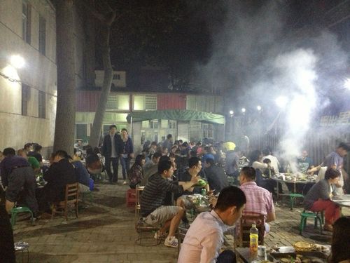 中牟县一品烧烤店