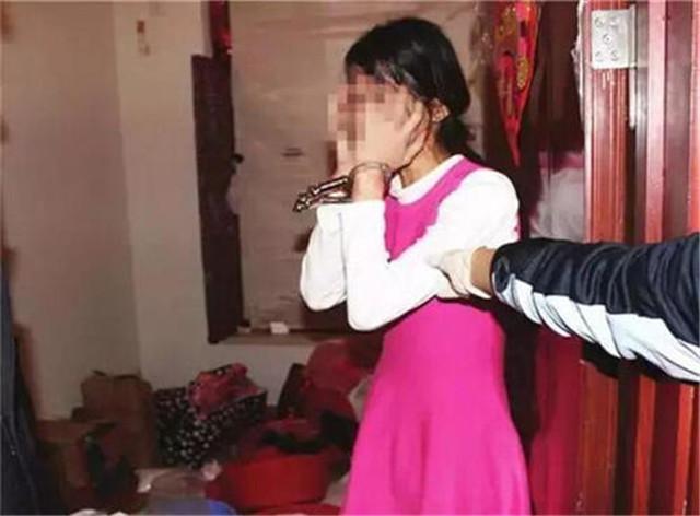 花季少女变毒枭,15岁辍学,18岁因爱吸毒,20岁成为毒帮