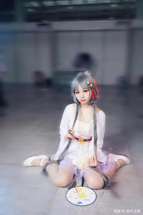 cosplay洛天依:我的骑士在哪呢?不是说好守护我一辈子