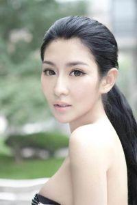 张艺雯