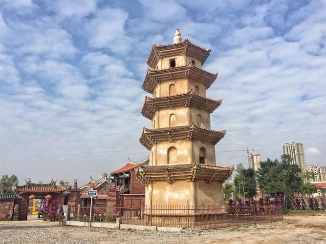 福建省晋江市安海镇兴安路3号  标签: 旅游景点 风景区  安平桥(五里