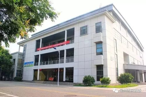 从春季到冬季 ▼图文信息中心 ▼  第一食堂 转自:常州纺织服装职业