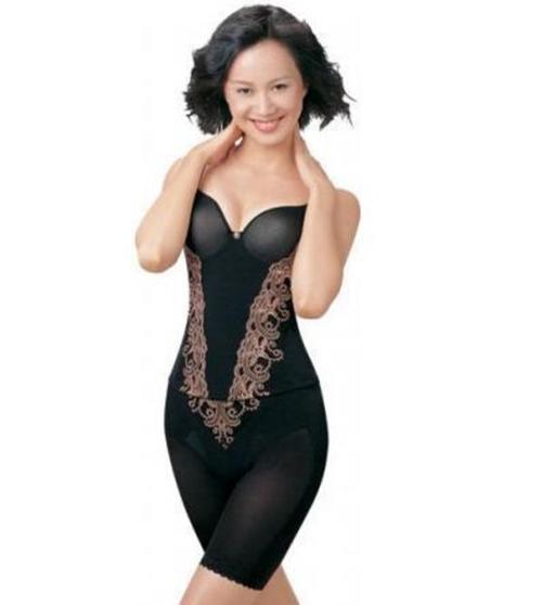 倪虹洁婷美内衣写真照那时候的女星才是真正的纯天然美女