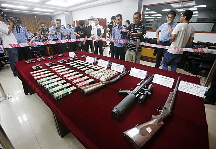 湖北警方破获跨国贩卖制式枪支案
