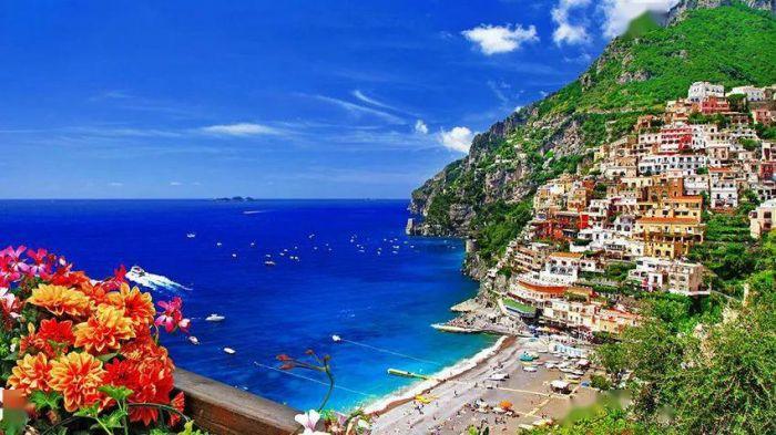 被誉为全世界最美的海岸线,人生必游的50大景点之一