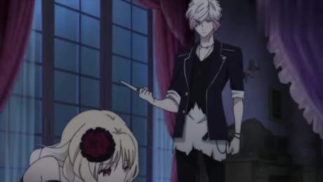 魔鬼恋人:小森唯已经开始无助了,想用匕首解决这一切的事情