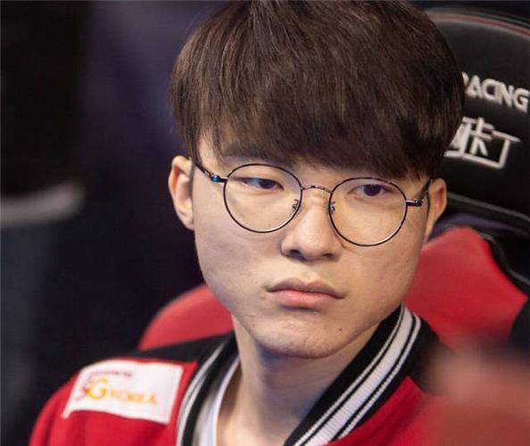 大司马成下一个卢本伟?回韩服回首掏,放话要单挑faker