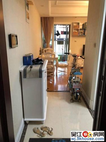 中南世纪城 精装1室一厅1卫 楼王位置全天采光 看房方便