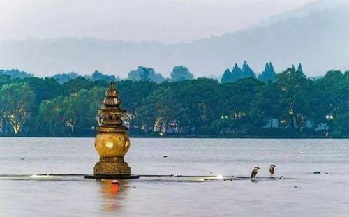 暑期特价纯玩华东五市四日游古镇杭州上海苏州南京