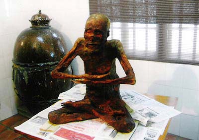 神奇和尚圆寂10年仍然身体不腐