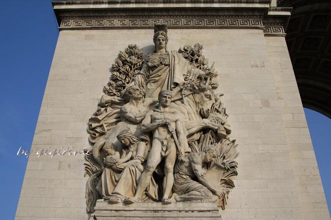 罗马提图斯凯旋门,在《罗马假日从斗兽场开始》中提到,当年