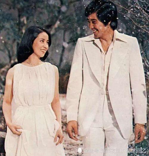 这个人就是秦汉的原配邵乔茵,当年离婚邵乔茵绞尽脑汁也未能挽回这段