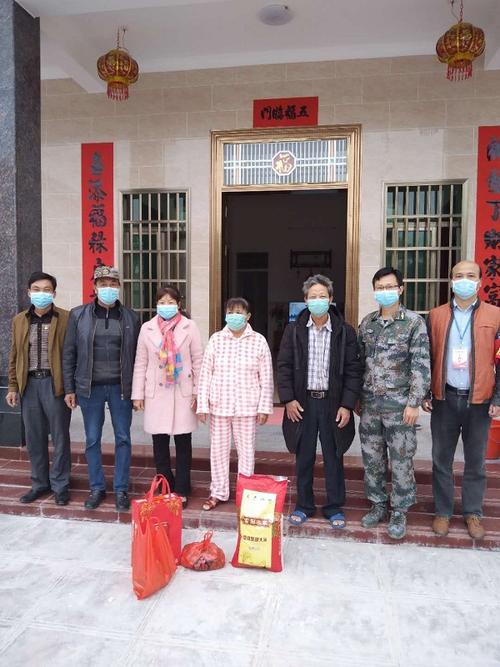 万宁大茂镇联光村第一书记冯明锋:冲锋在防控一线 当好群众"守门人"