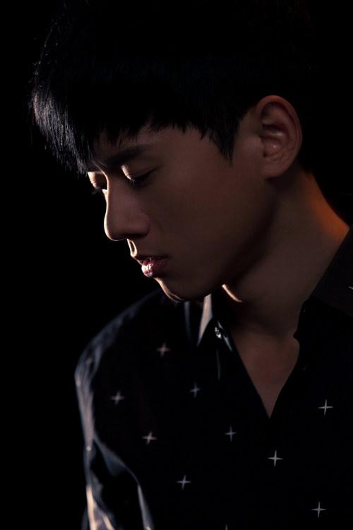 张杰再发新作ep《越爱越强》传递音乐态度