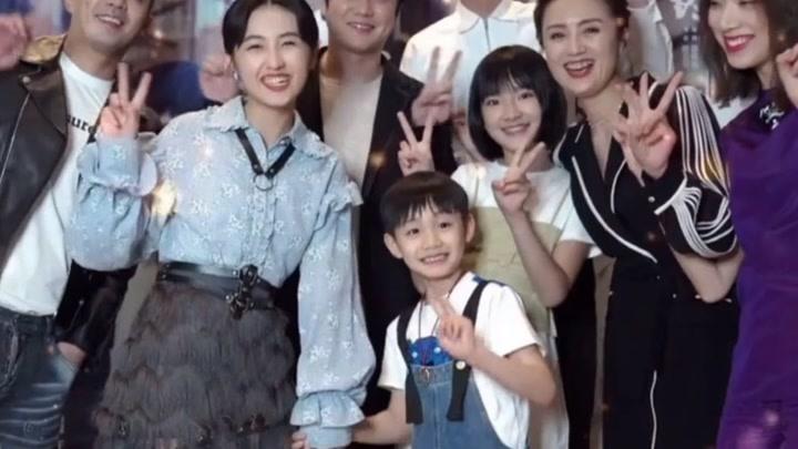 周末的晚上,给大家看点甜甜的东西吧～ #我的姐姐 #张子枫 #梁靖康