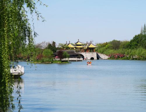 烟花三月扬州美