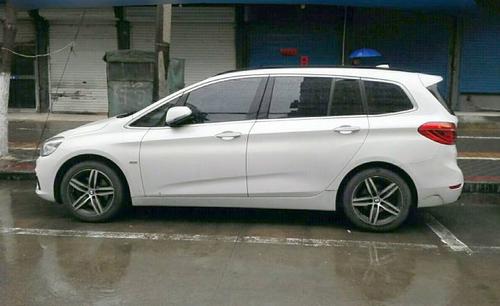 宝马2系多功能旅行车 2015款 218i 运动设计套装(进口)