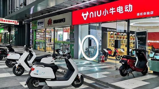 小牛电动车效益好吗开一个小牛专卖店要多少钱