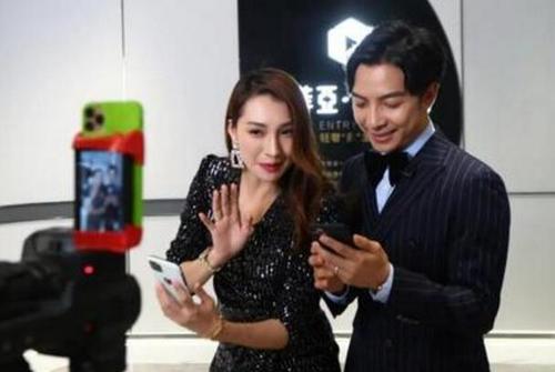 人气非常高的网红郑建鹏言真夫妇真的是包租公包租婆吗