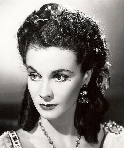 这是我看过最美的埃及艳后,费雯丽美貌不输赫本