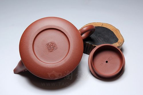 宜兴紫砂壶名家王涛作品《呈祥》