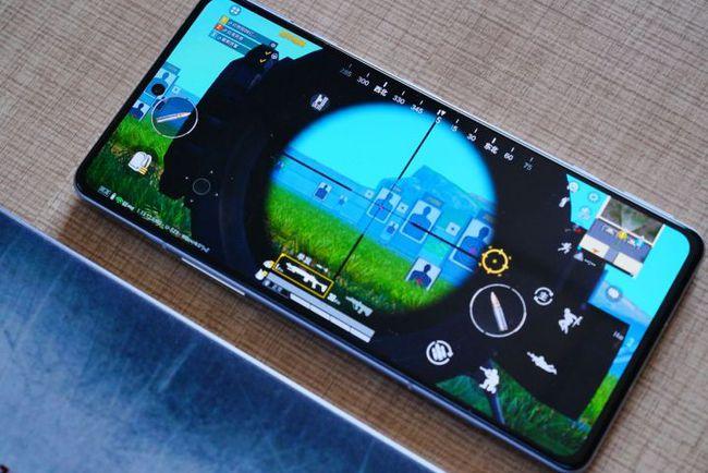 redmik40游戏增强版环游中国游戏手机新翘楚