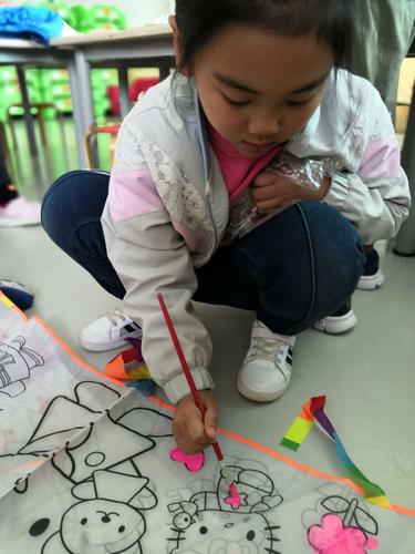 橄榄树幼儿园大班"画风筝"活动精彩瞬间 - 美篇