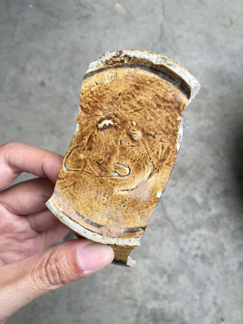 棺材里挖出的罐子是一百多年前的,有价值吗?