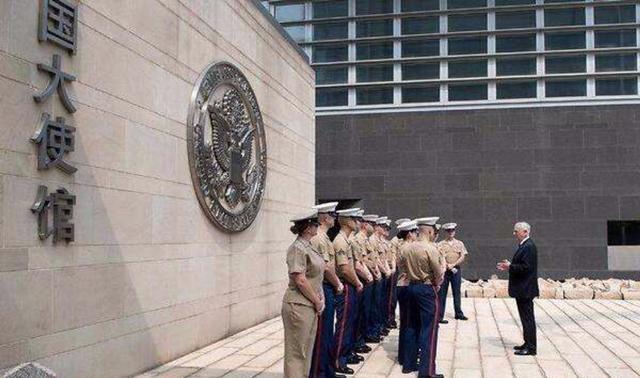 为何美国驻华大使馆外是中国军人站岗,而不是美国士兵?