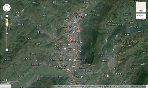 它是大娄山脉的主峰,海拨1576米,南距遵义市50公里,在遵义,桐梓两县的