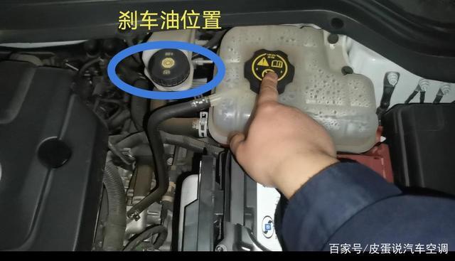 别克英朗玻璃水位置刹车油位置防冻液位置及更换时间