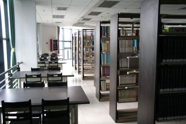 关于广州大学图书馆国庆,中秋节开馆时间安排的通知