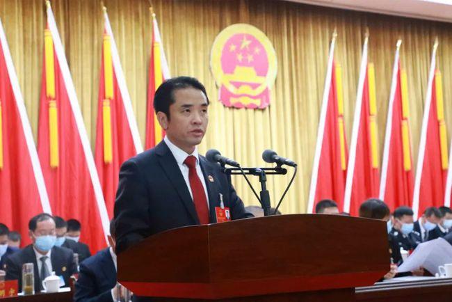 四是切实加强政府自身建设 李先刚说 过去五年,是江陵发展进程中极不